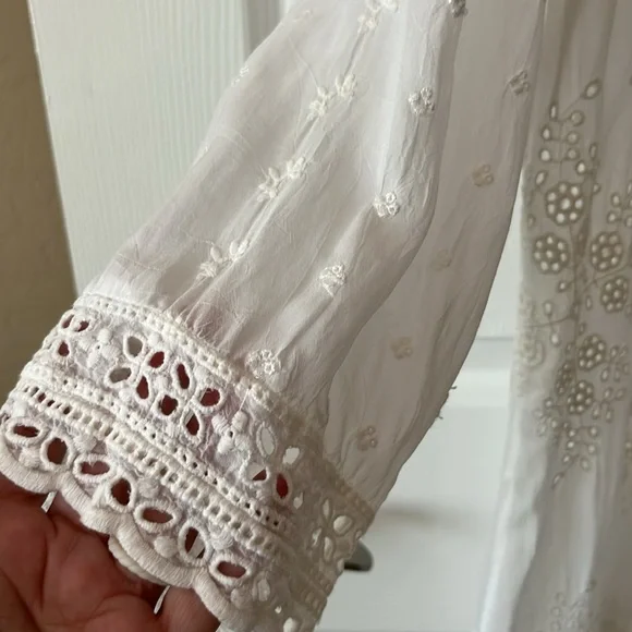 JOHNNY WAS White Eyelet Top - Picture 3 of 8